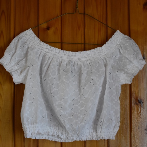 Really cute white crop off the shoulder from H&M - Picture 4 of 5